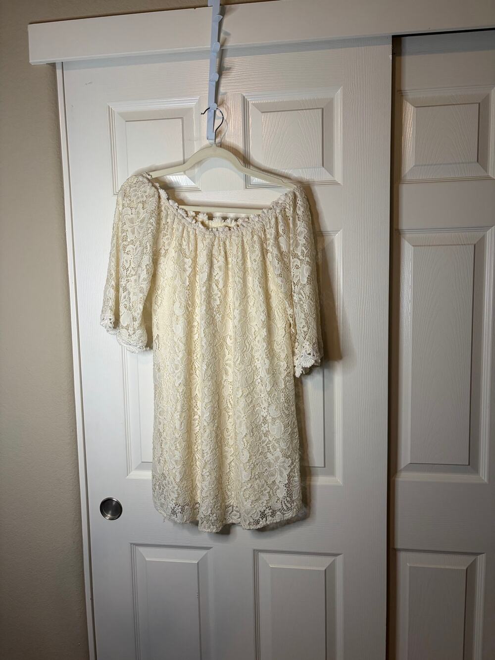 Women’s Altar’d State Cream S/S Lace Off Shoulder Mini Dress Medium